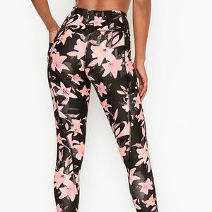 Incredible Essential Leggings
